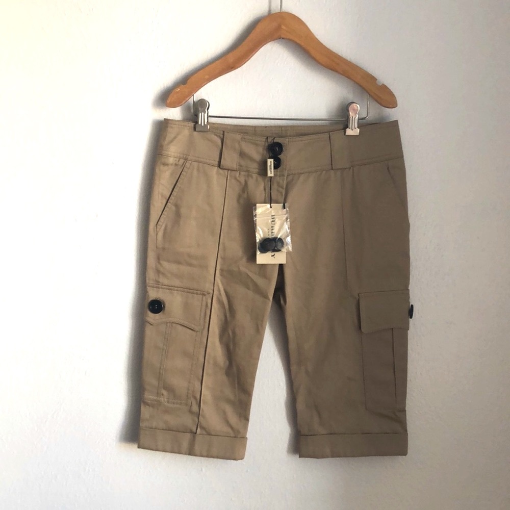 Burberry NWT Cargo Beige Shorts